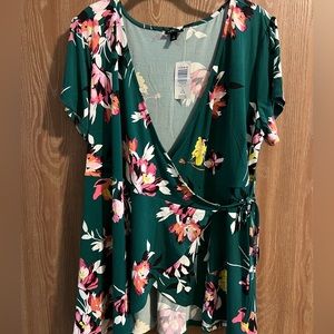 Torrid Green Floral V-neck Blouse